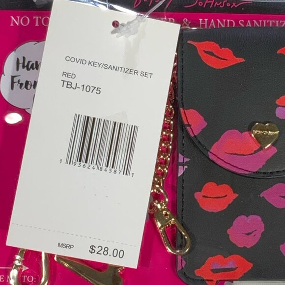 Betsey Johnson Clean Hands Gift Set Lips Sanitizer Case & Charm Lipstick Kisses - Picture 3 of 3
